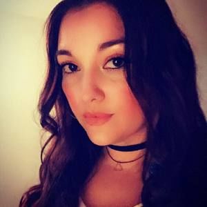 Meet your Posher, Carolyn